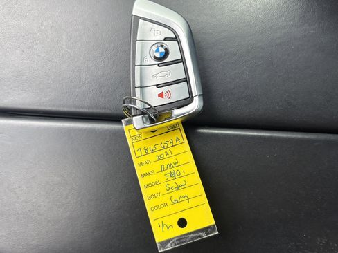 Used 2021 BMW 540i xDrive w/ Premium Package AWD/4WD image 17