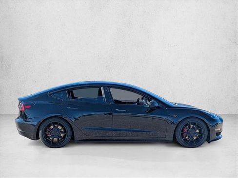 Used 2021 Tesla Model 3 Standard Range Plus image 4