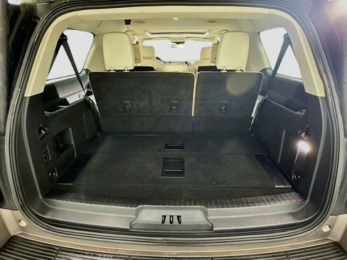 Used 2018 Ford Expedition Max Platinum AWD/4WD image 30