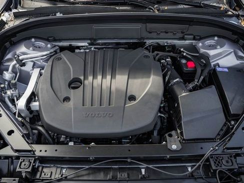 New 2026 Volvo XC60 B5 Plus w/ Protection Package Premier image 19