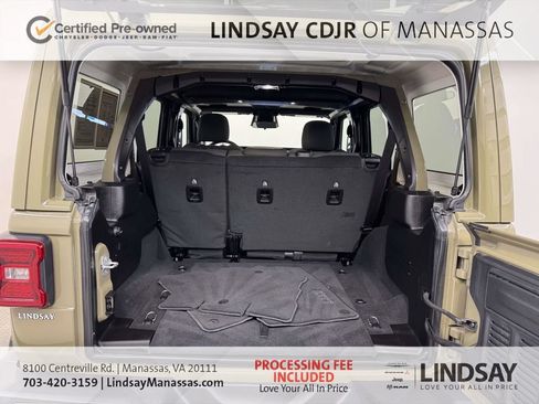 Used 2026 Jeep Wrangler Unlimited Sahara AWD/4WD image 17