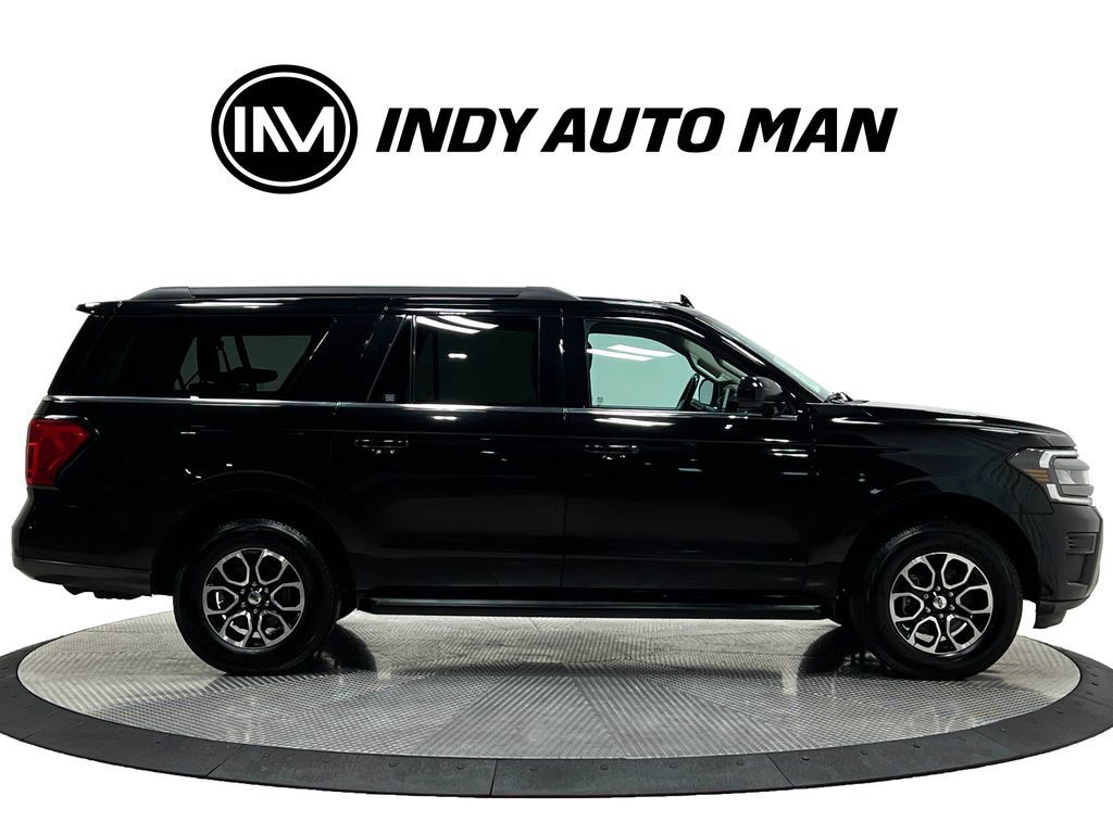 Used 2022 Ford Expedition Max XLT w/ Livery Package AWD/4WD image 3