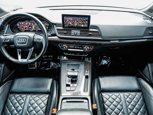 Used 2020 Audi SQ5 Premium Plus w/ Premium Plus Package image 10