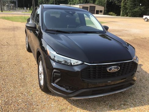 Used 2024 Ford Escape Active FWD image 7