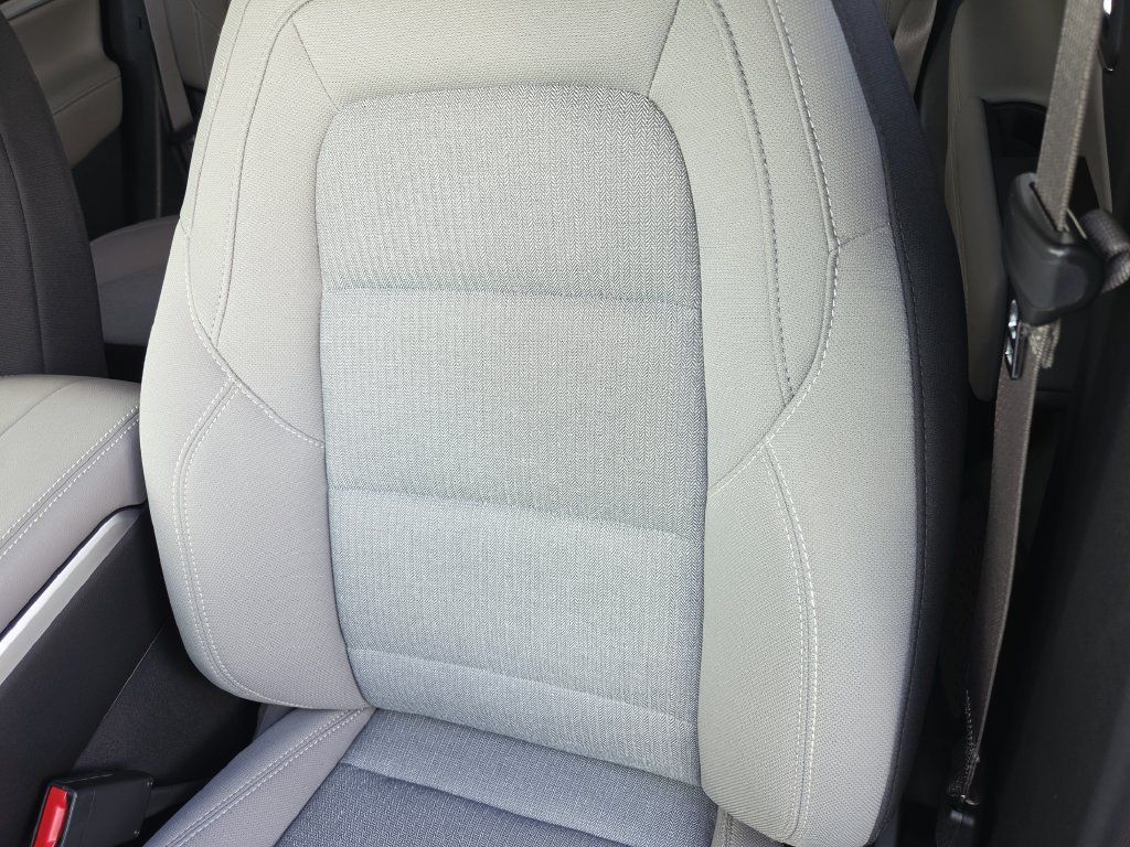 Used 2025 GMC Terrain Elevation w/ Black Edition AWD/4WD image 14