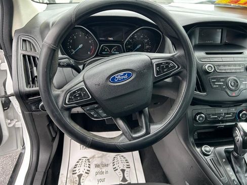 Used 2016 Ford Focus SE image 24