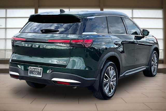 Used 2027 INFINITI QX60 Luxe w/ Cargo Package AWD/4WD image 2