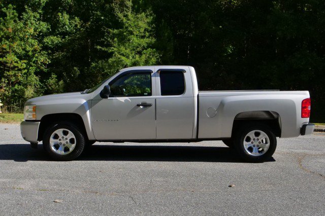 Used 2007 Chevrolet Silverado 1500 LT w/ 1LT Convenience Package RWD image 40