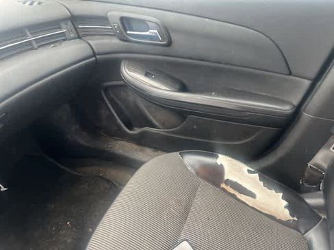 Used 2015 Chevrolet Malibu LT image 15