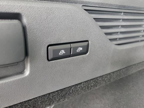 New 2026 Lincoln Nautilus Premier w/ Equipment Group 102A image 33