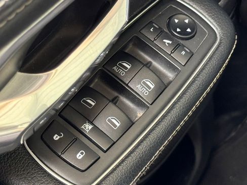 Used 2020 RAM 1500 Laramie AWD/4WD image 24