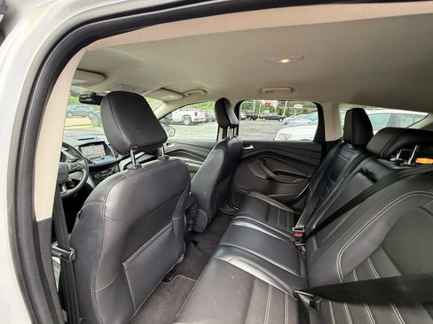 Used 2018 Ford Escape SEL AWD/4WD image 13