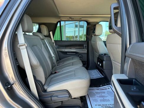 Used 2019 Ford Expedition Limited w/ Equipment Group 301A image 19