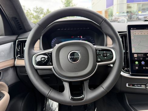 Certified 2026 Volvo XC90 T8 Ultra AWD/4WD image 18