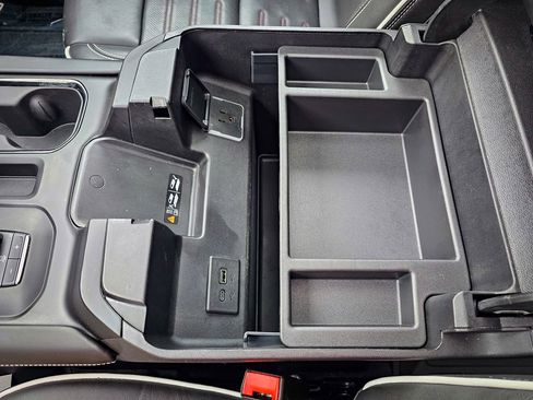 Used 2024 GMC Sierra 1500 AT4X image 32