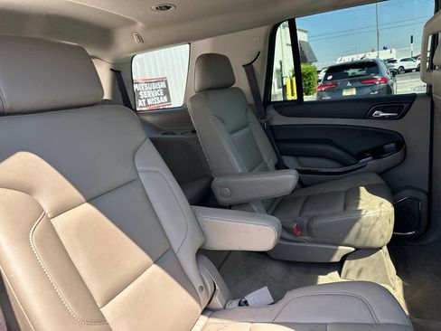 Used 2020 Chevrolet Tahoe LT w/ Luxury Package AWD/4WD image 38