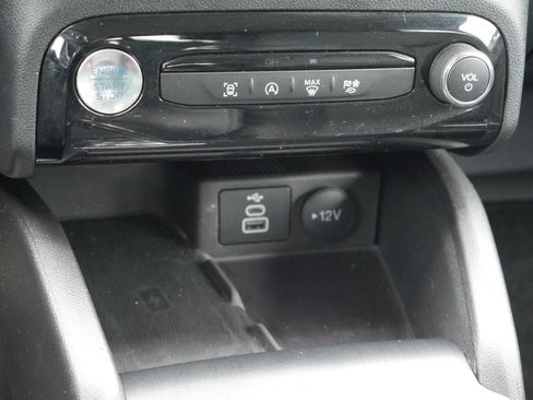 Certified 2025 Ford Escape Platinum AWD/4WD image 21