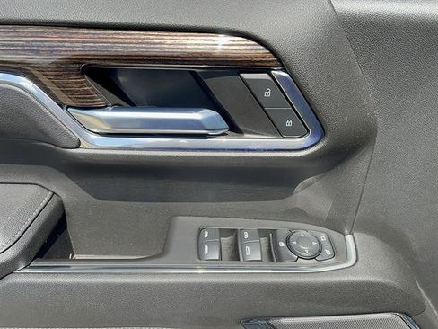 Used 2023 GMC Sierra 1500 Elevation AWD/4WD image 11
