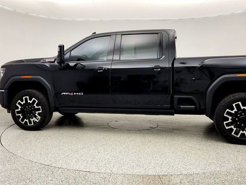 Used 2025 GMC Sierra 2500 AT4 w/ AT4 Premium Plus Package AWD/4WD image 7