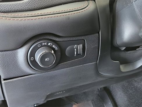 Used 2022 Dodge Durango R/T image 25