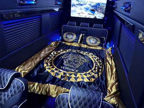 Used 2024 Mercedes-Benz Sprinter 3500 image 35