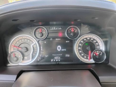 Used 2015 RAM 1500 Laramie w/ Convenience Group image 17