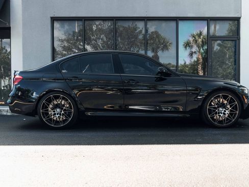 Used 2018 BMW M3 CS RWD image 3