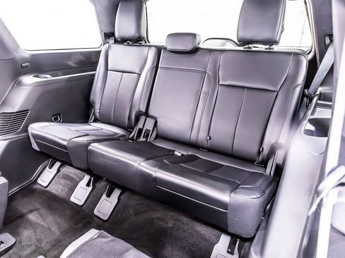 Used 2020 Ford Expedition XLT w/ Equipment Group 202A RWD image 35