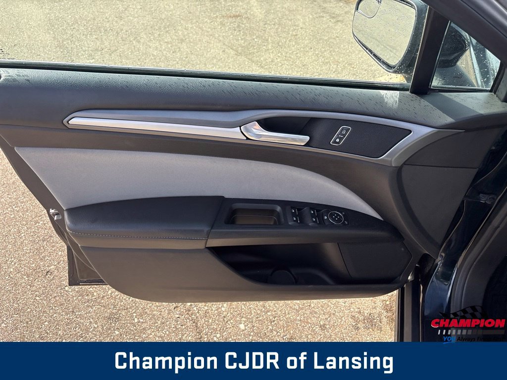 Used 2014 Ford Fusion S FWD image 12