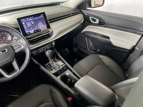 Used 2022 Jeep Compass Limited image 21