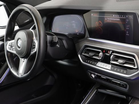 Used 2019 BMW X5 xDrive40i w/ M Sport Package image 23