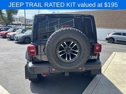 Used 2025 Jeep Wrangler Unlimited Rubicon AWD/4WD image 4