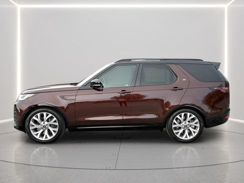 Certified 2026 Land Rover Discovery Limited Edition AWD/4WD image 2