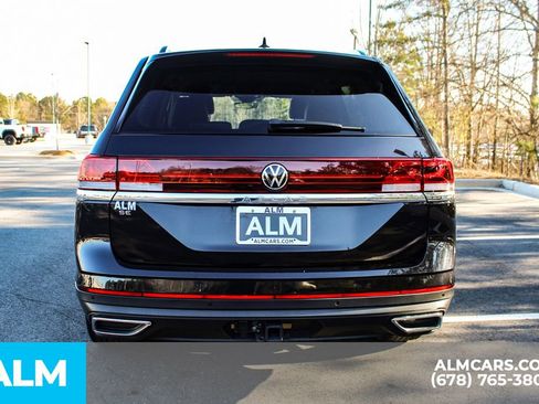 Used 2024 Volkswagen Atlas SE image 11