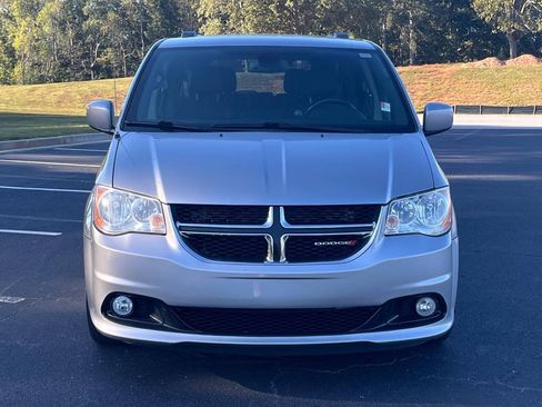 Used 2019 Dodge Grand Caravan SXT FWD image 5