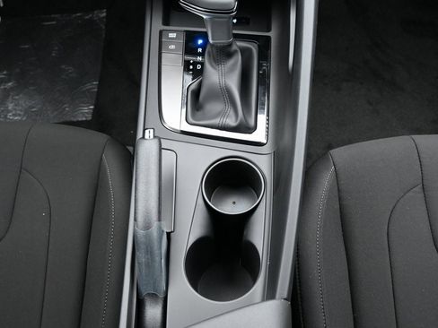 Used 2025 Hyundai Elantra Sport image 15