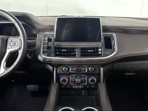 Used 2023 Chevrolet Tahoe Z71 w/ Luxury Package image 26