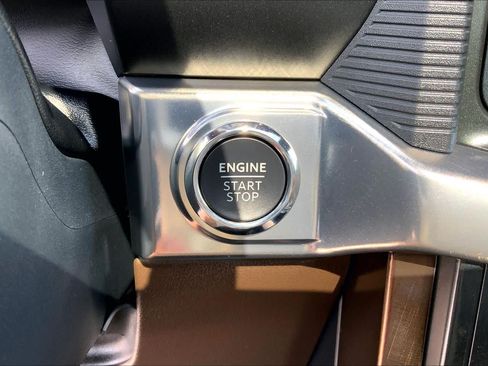Used 2025 Ford F150 King Ranch w/ FX4 Off-Road Package AWD/4WD image 33