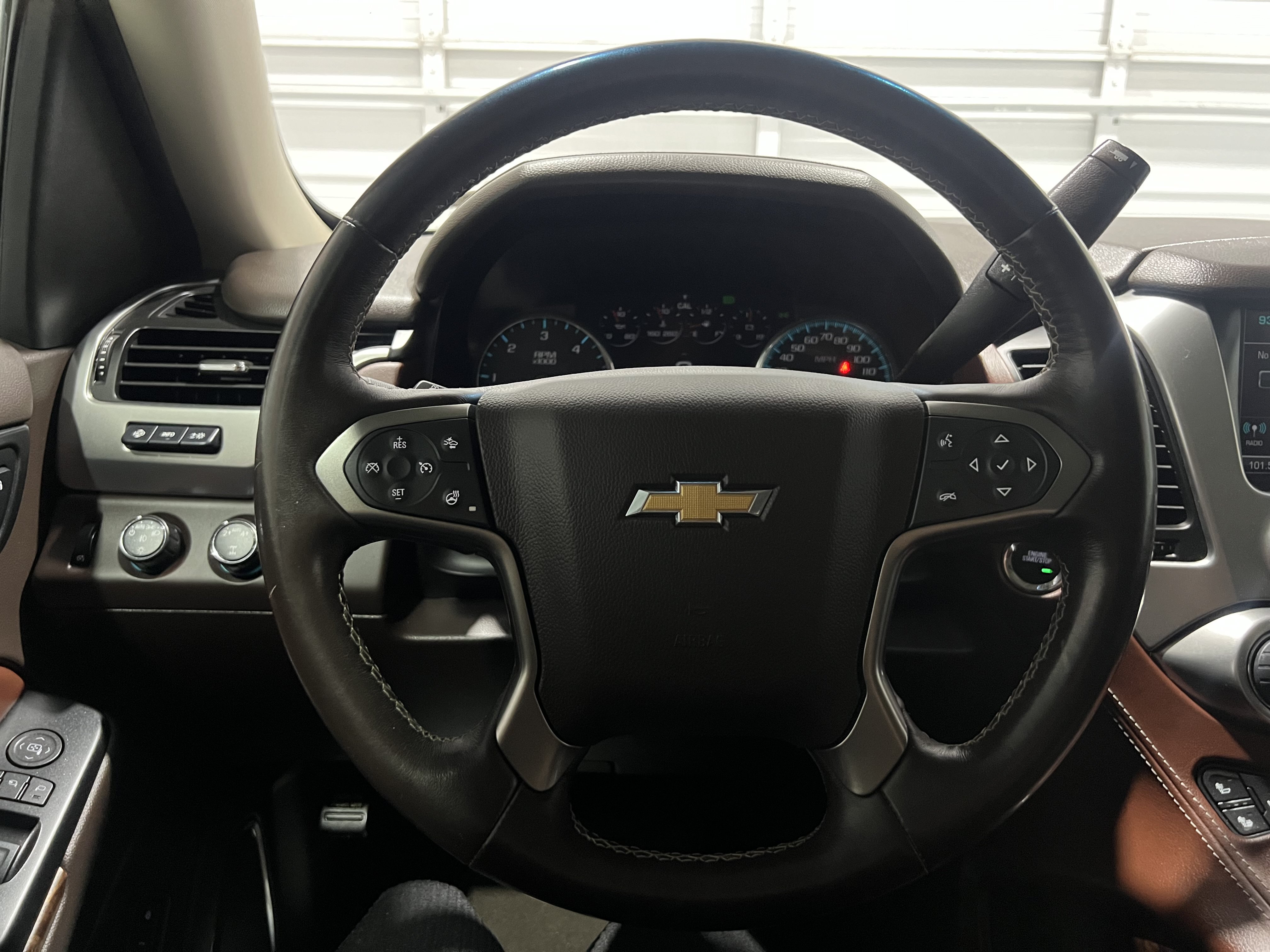 Used 2019 Chevrolet Suburban Premier AWD/4WD image 17