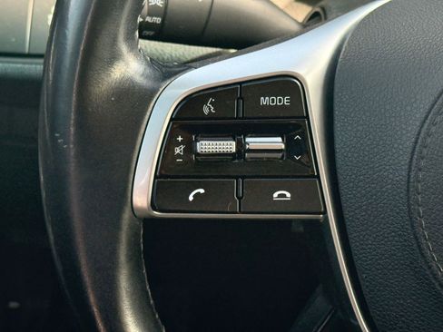 Used 2019 Kia Sorento S image 11