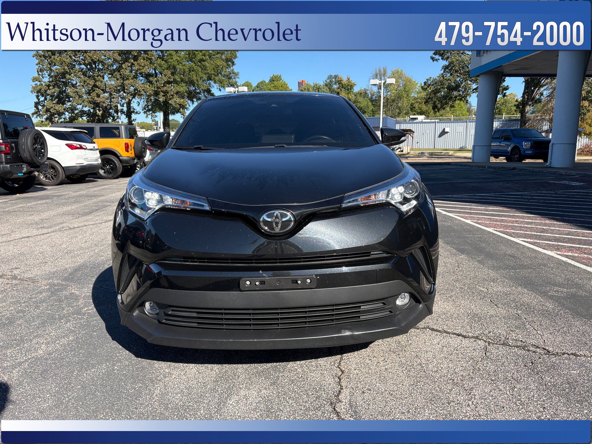 Used 2019 Toyota C-HR Limited FWD image 2