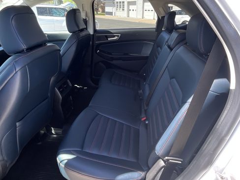 Used 2023 Ford Edge SEL w/ Sport Appearance Package AWD/4WD image 16