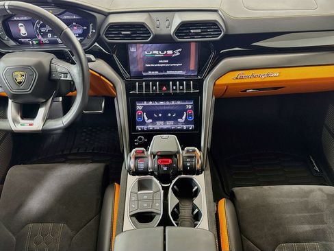 Used 2024 Lamborghini Urus S AWD/4WD image 23