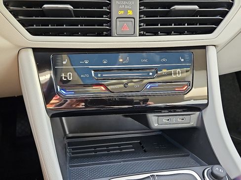 New 2026 Volkswagen Jetta SE image 14