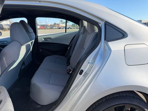 Used 2024 Toyota Corolla SE image 17