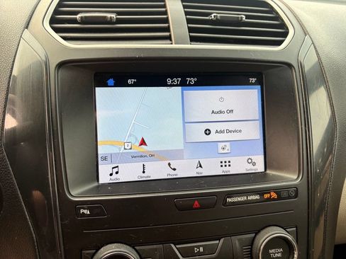 Used 2019 Ford Explorer XLT w/ Equipment Group 201A AWD/4WD image 16