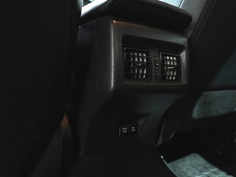 Certified 2025 Toyota Camry SE image 13