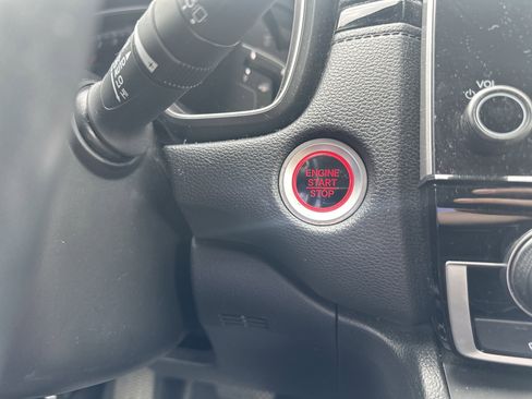 Used 2020 Honda CR-V Touring image 25