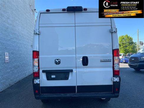 Used 2023 RAM ProMaster 2500 FWD image 5