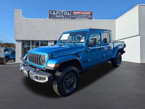 New 2026 Jeep Gladiator Sport image 6
